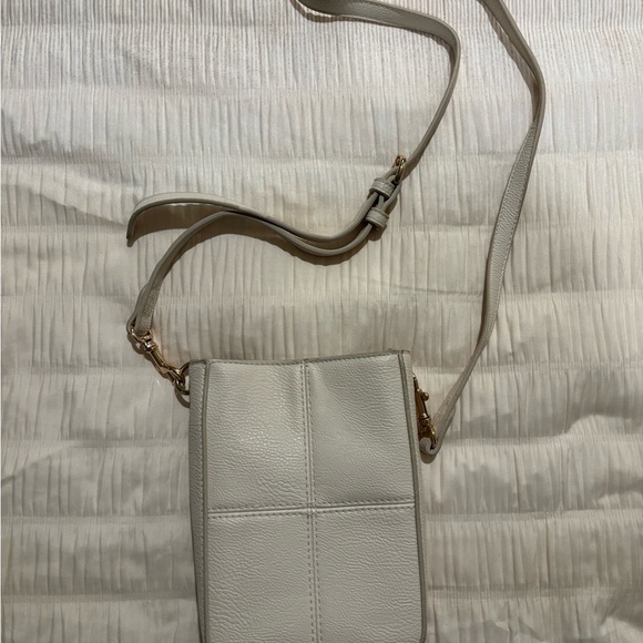 Cream Crossbody Bag - Picture 4 of 4